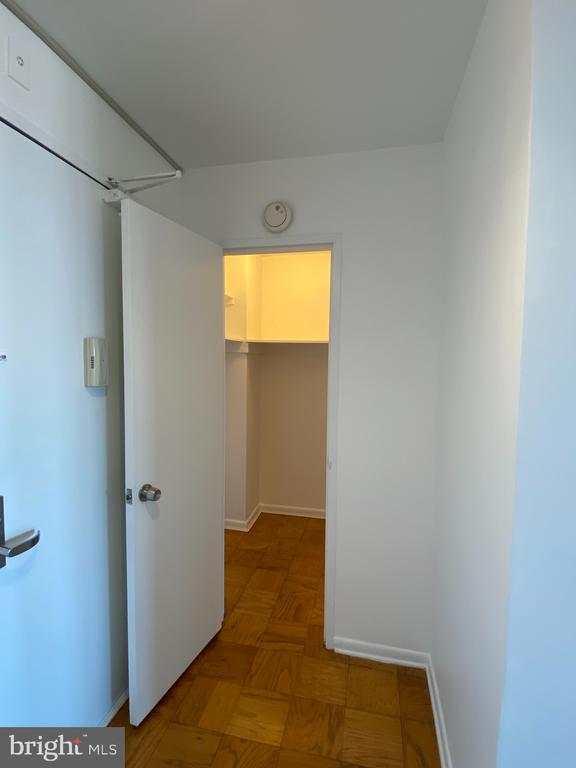 5101 RIVER ROAD Unit: 1417