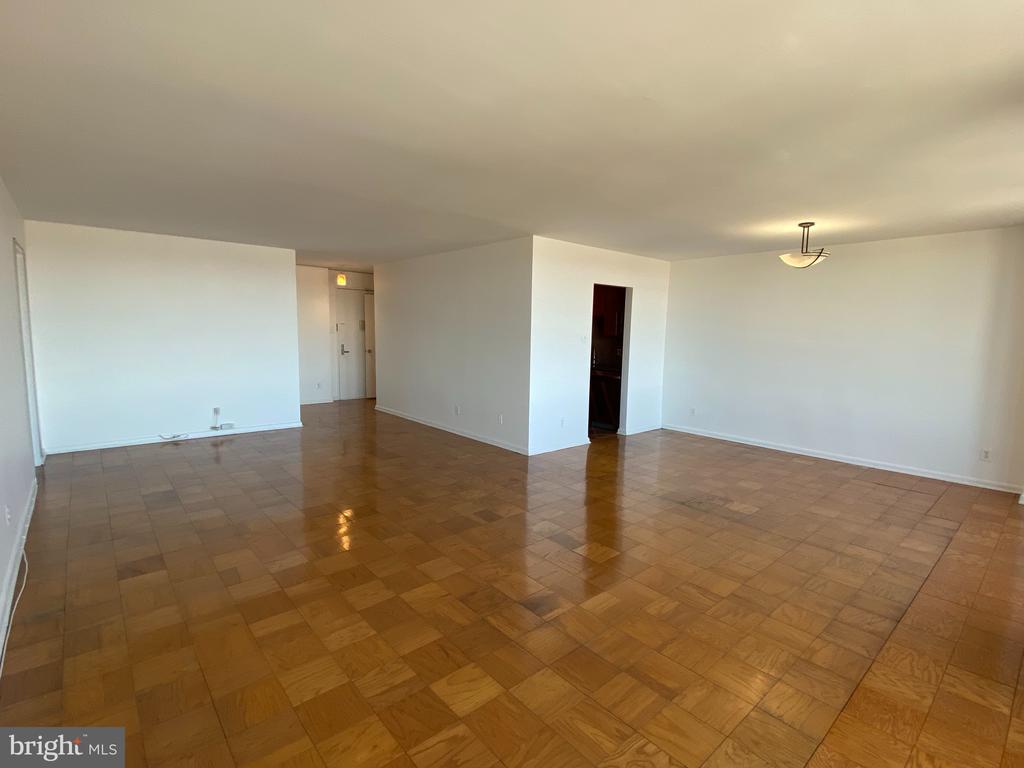 5101 RIVER ROAD Unit: 1417