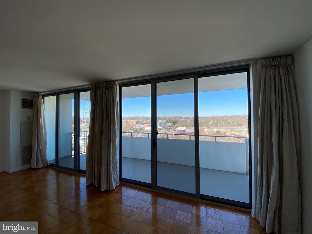 5101 RIVER ROAD Unit: 1417