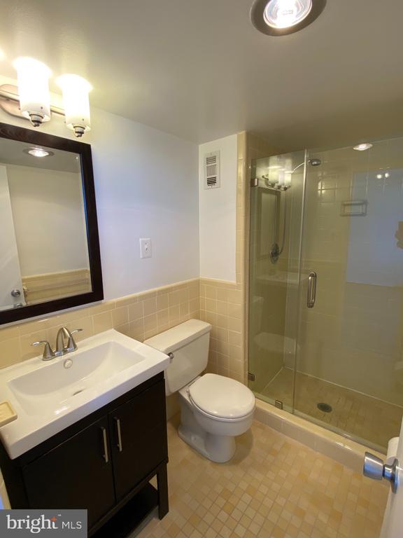 5101 RIVER ROAD Unit: 1417