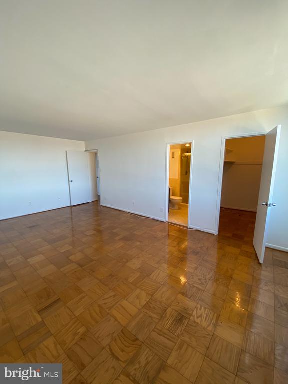 5101 RIVER ROAD Unit: 1417