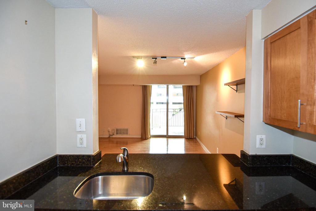 7500 WOODMONT AVENUE Unit: S311