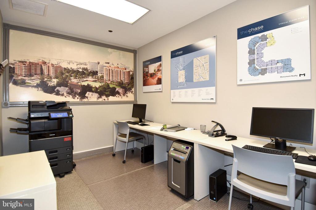 7500 WOODMONT AVENUE Unit: S311