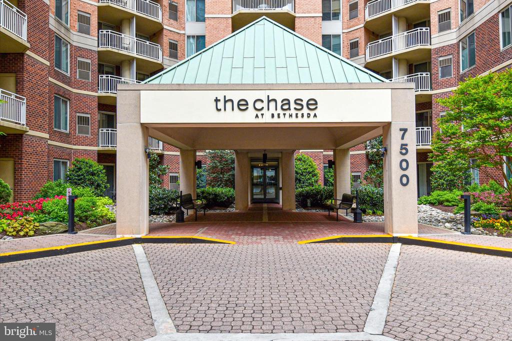 7500 WOODMONT AVENUE Unit: S311