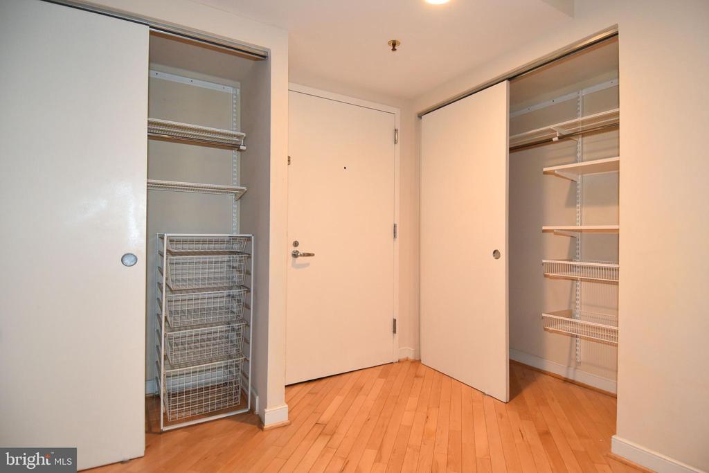 7500 WOODMONT AVENUE Unit: S311