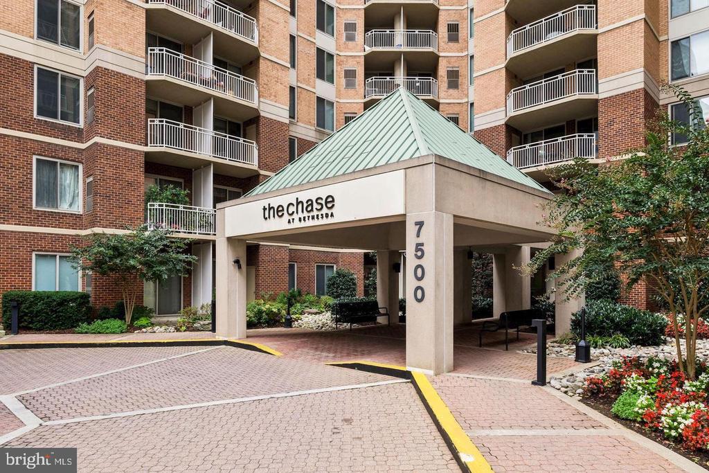 7500 WOODMONT AVENUE Unit: S311