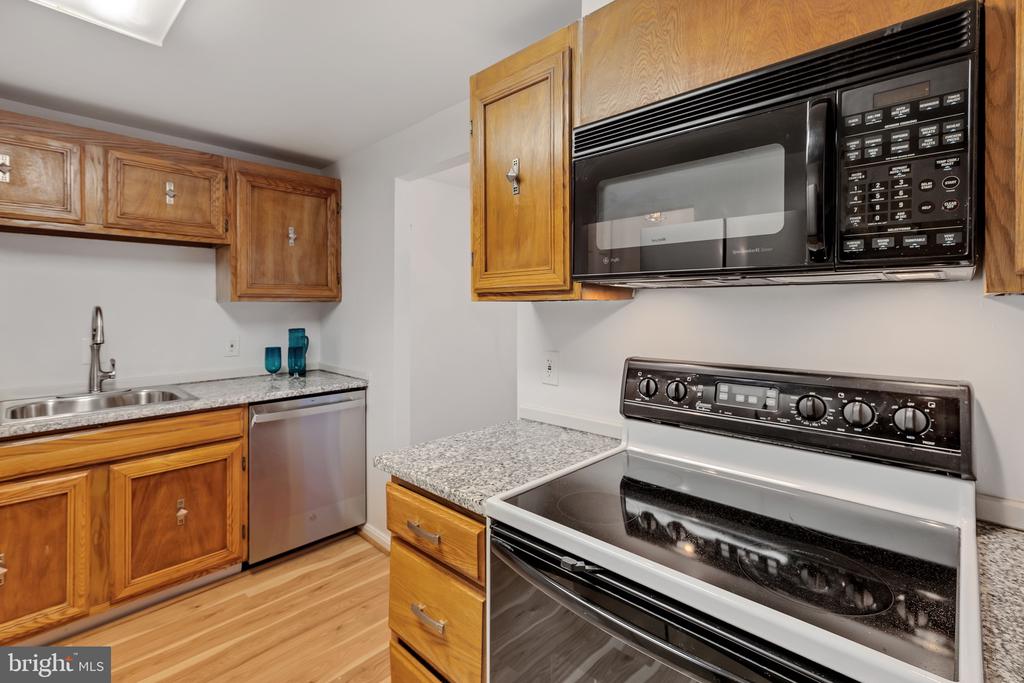 4601 N PARK AVENUE Unit: 406F