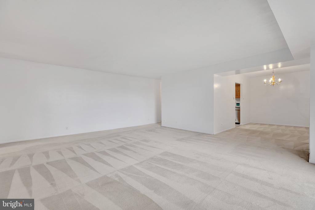 4601 N PARK AVENUE Unit: 406F