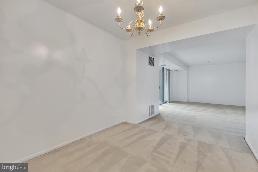 4601 N PARK AVENUE Unit: 406F