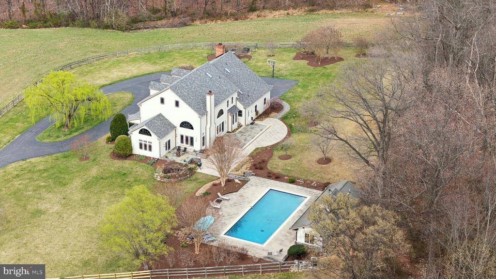 18600 BARNESVILLE ROAD