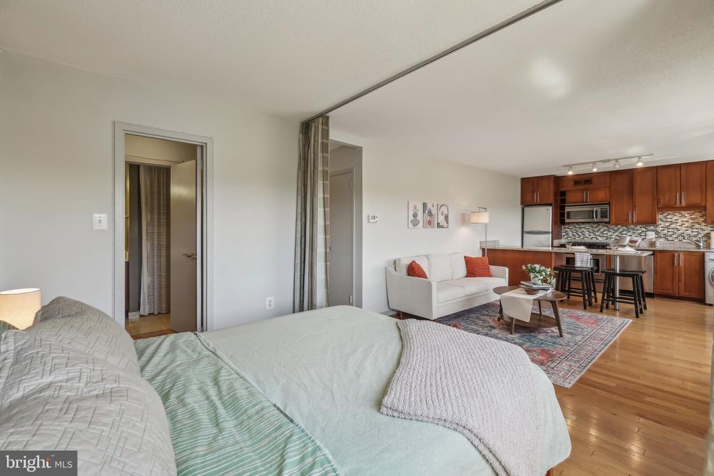 7333 NEW HAMPSHIRE AVENUE Unit: 808 S