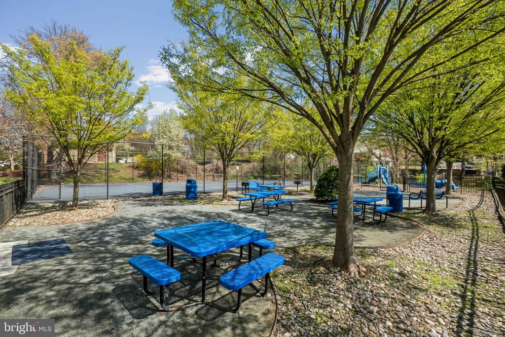 7333 NEW HAMPSHIRE AVENUE Unit: 808 S