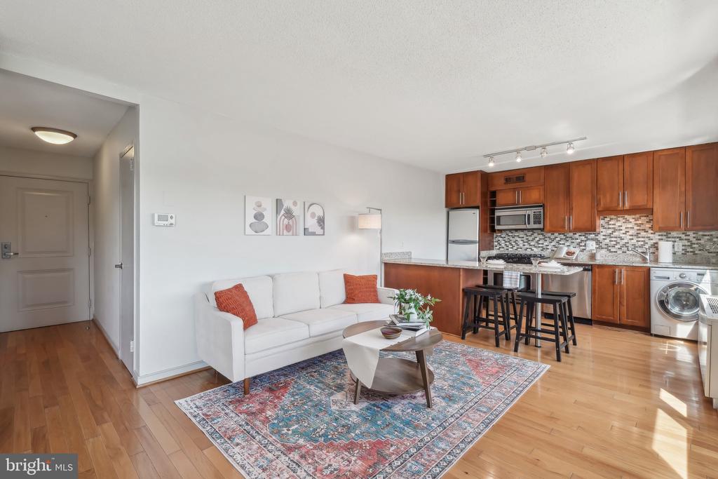 7333 NEW HAMPSHIRE AVENUE Unit: 808 S