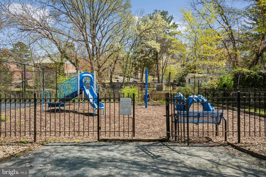 7333 NEW HAMPSHIRE AVENUE Unit: 808 S
