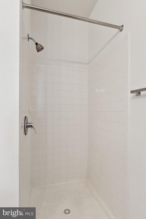 14301 KINGS CROSSING BOULEVARD Unit: 209
