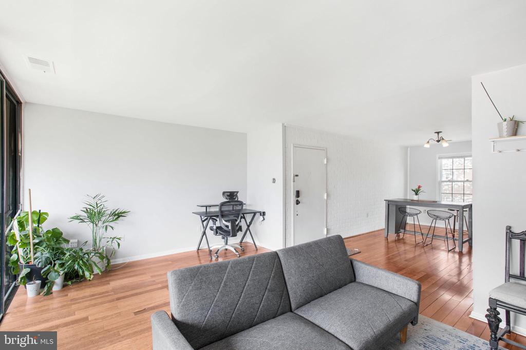788 QUINCE ORCHARD BOULEVARD Unit: 201