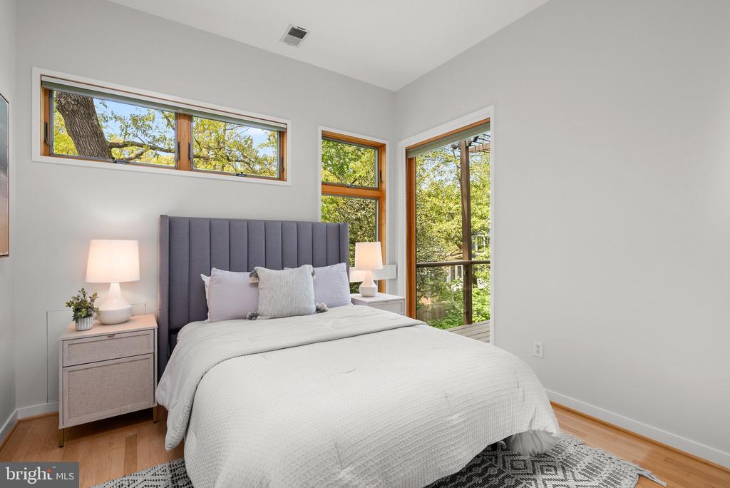 1104 MERWOOD DRIVE
