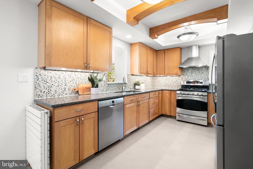 1104 MERWOOD DRIVE