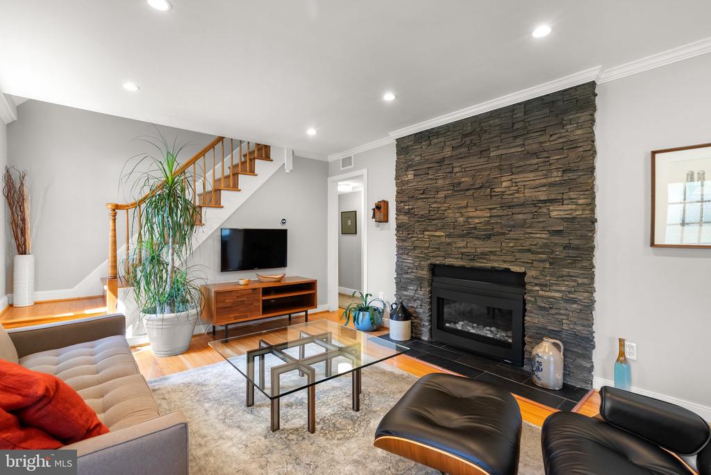 507 ELLSWORTH DRIVE