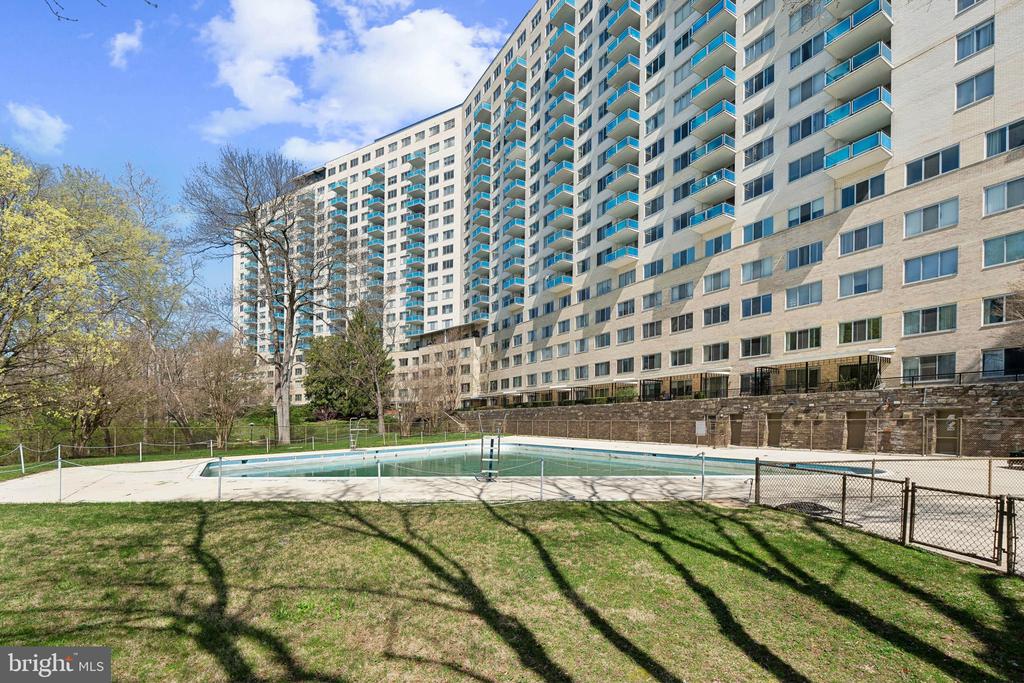 10440 ROCKVILLE PIKE Unit: 101
