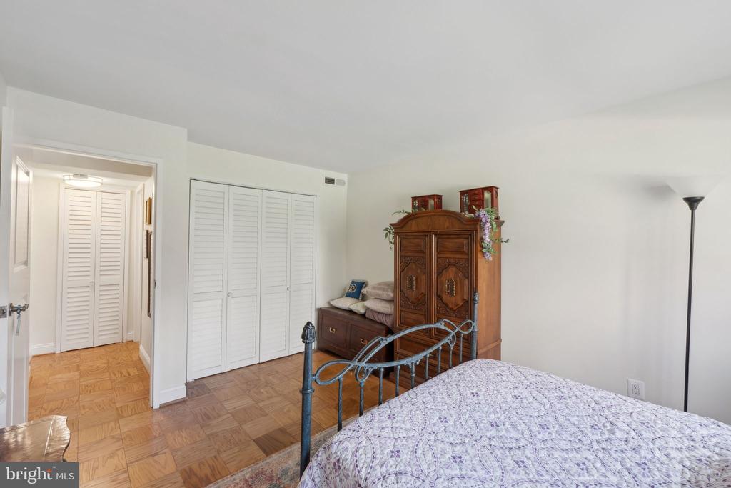 10440 ROCKVILLE PIKE Unit: 101