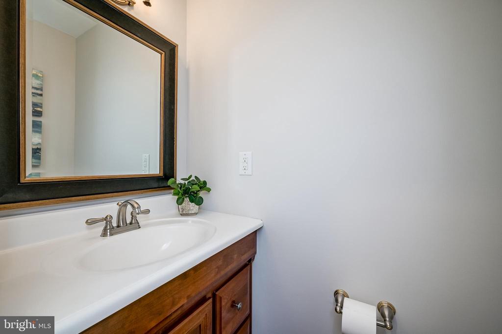 10 FULLVIEW COURT