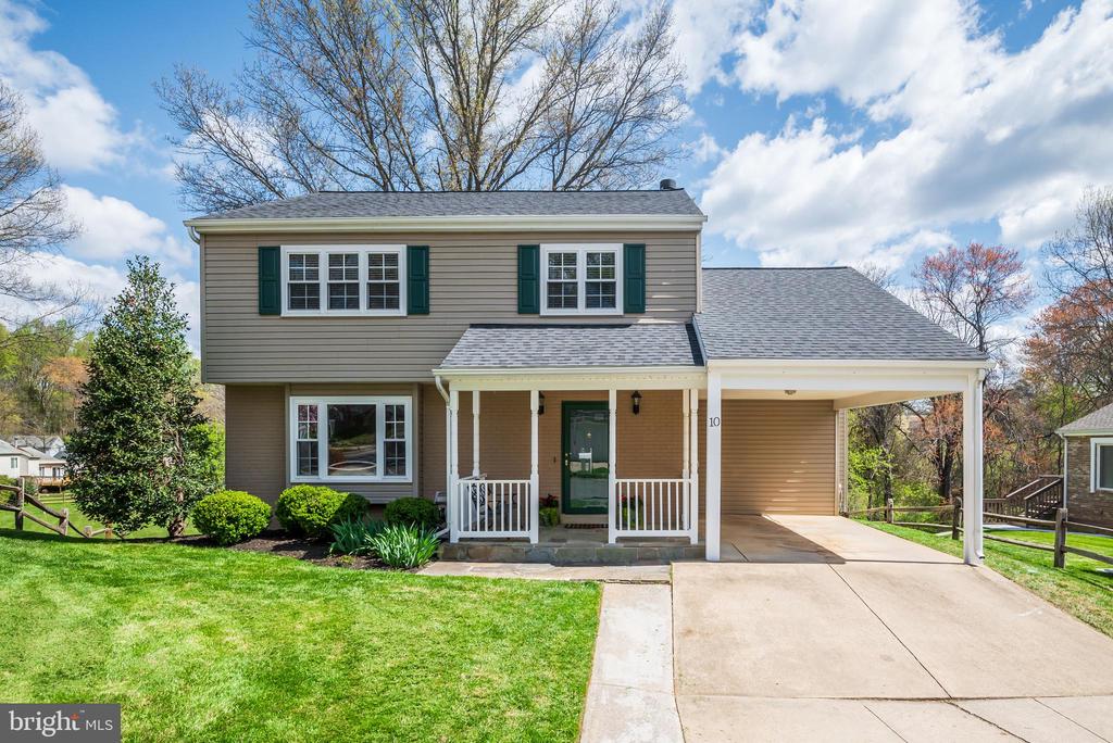 10 FULLVIEW COURT