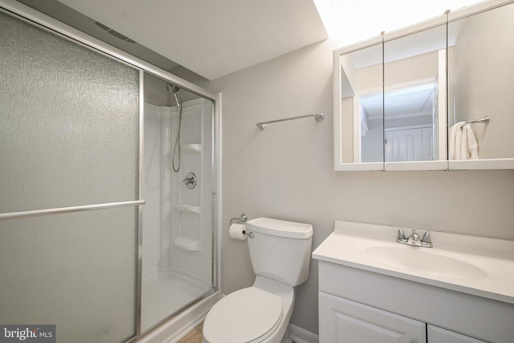10 FULLVIEW COURT