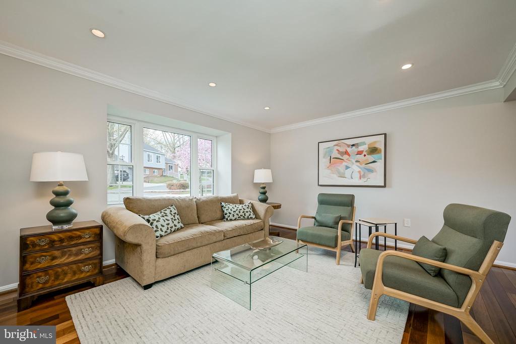 10 FULLVIEW COURT
