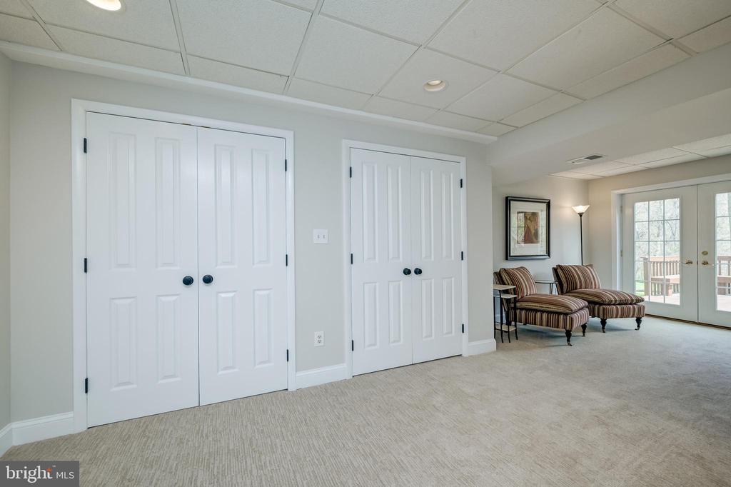 10 FULLVIEW COURT
