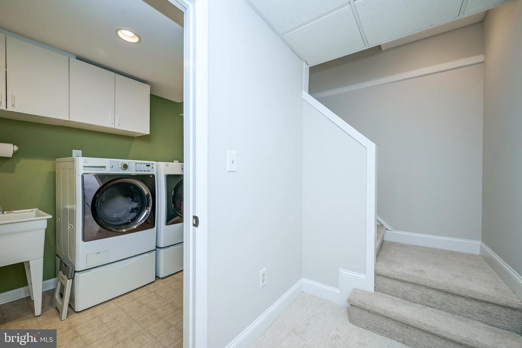 10 FULLVIEW COURT