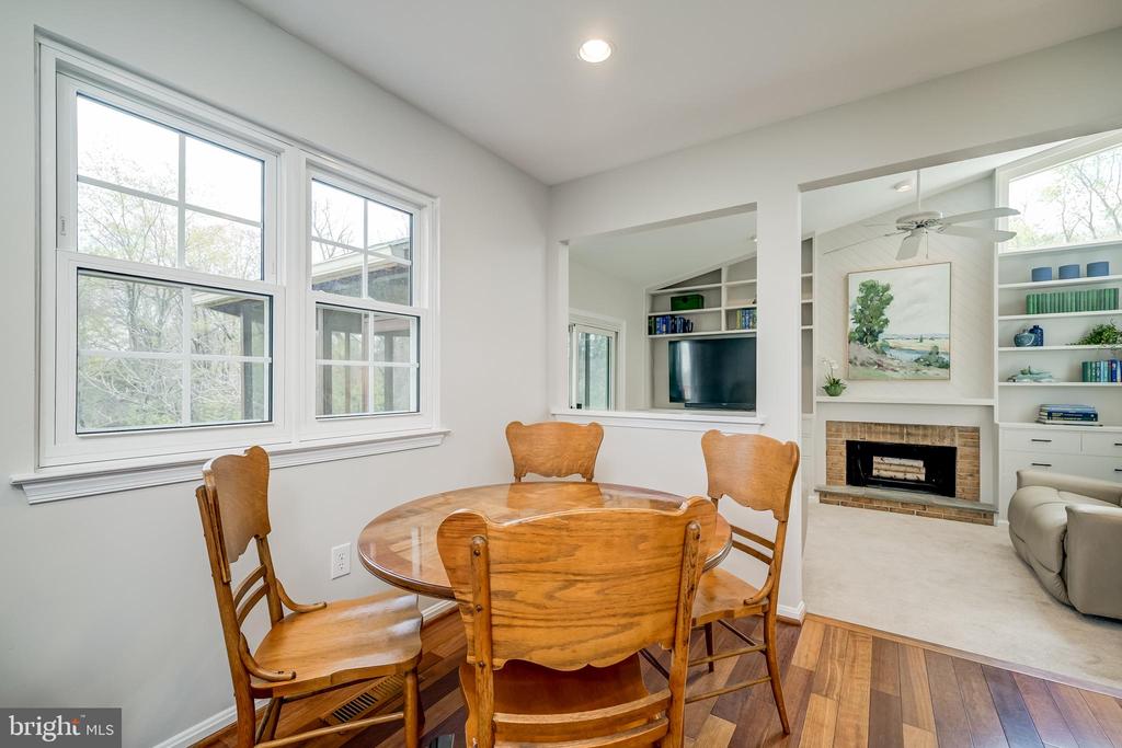 10 FULLVIEW COURT