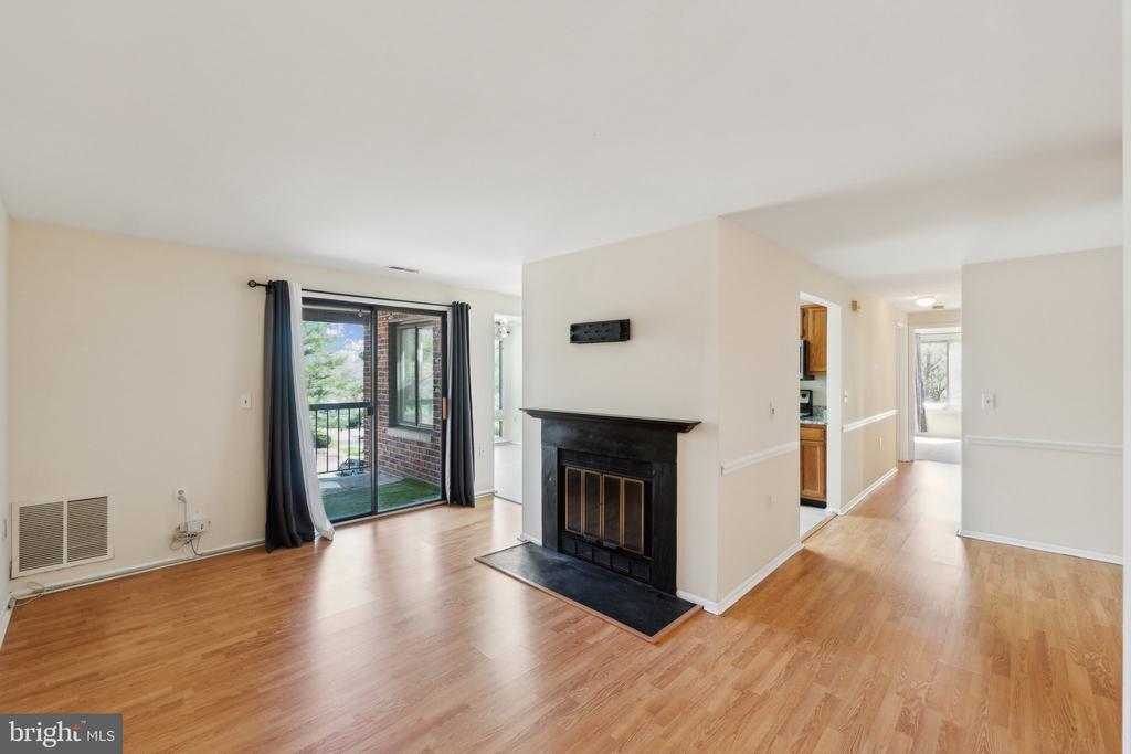 13211 CHALET PLACE Unit: 4-301