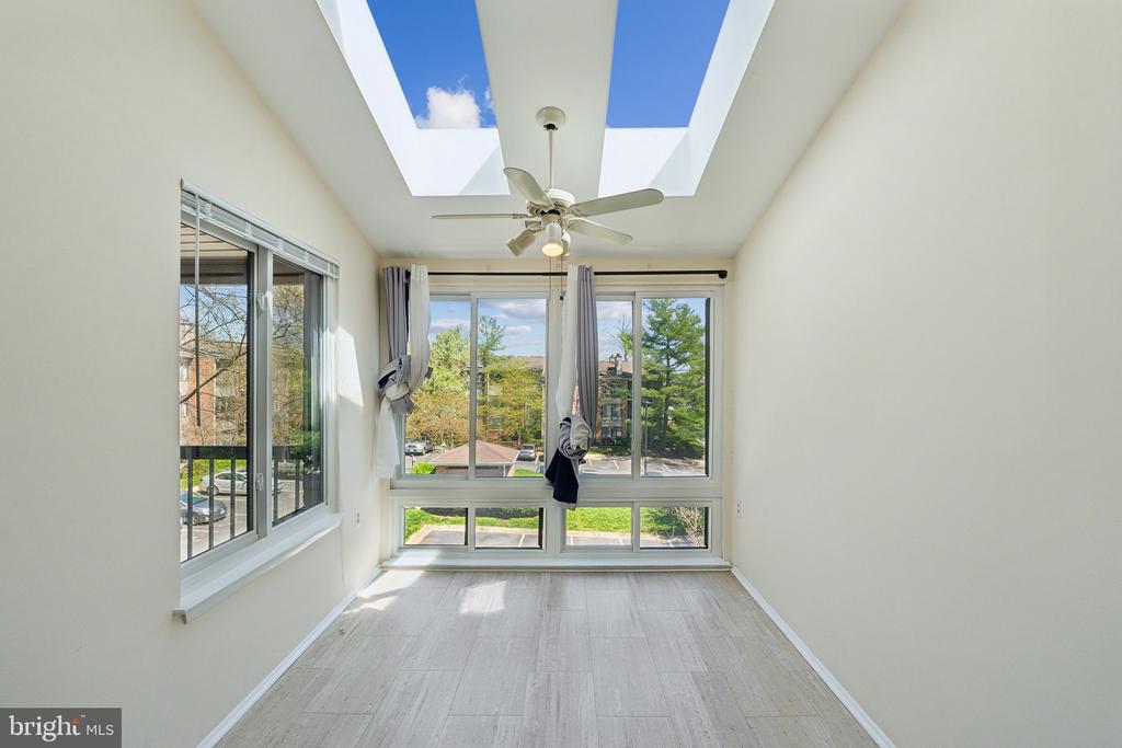 13211 CHALET PLACE Unit: 4-301