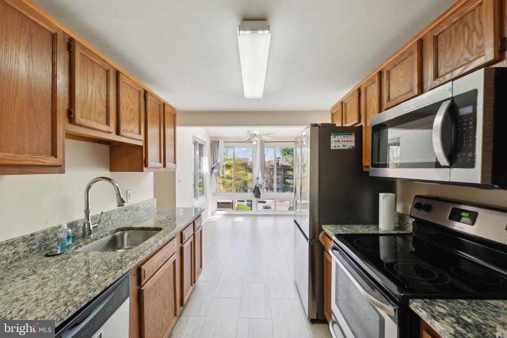 13211 CHALET PLACE Unit: 4-301