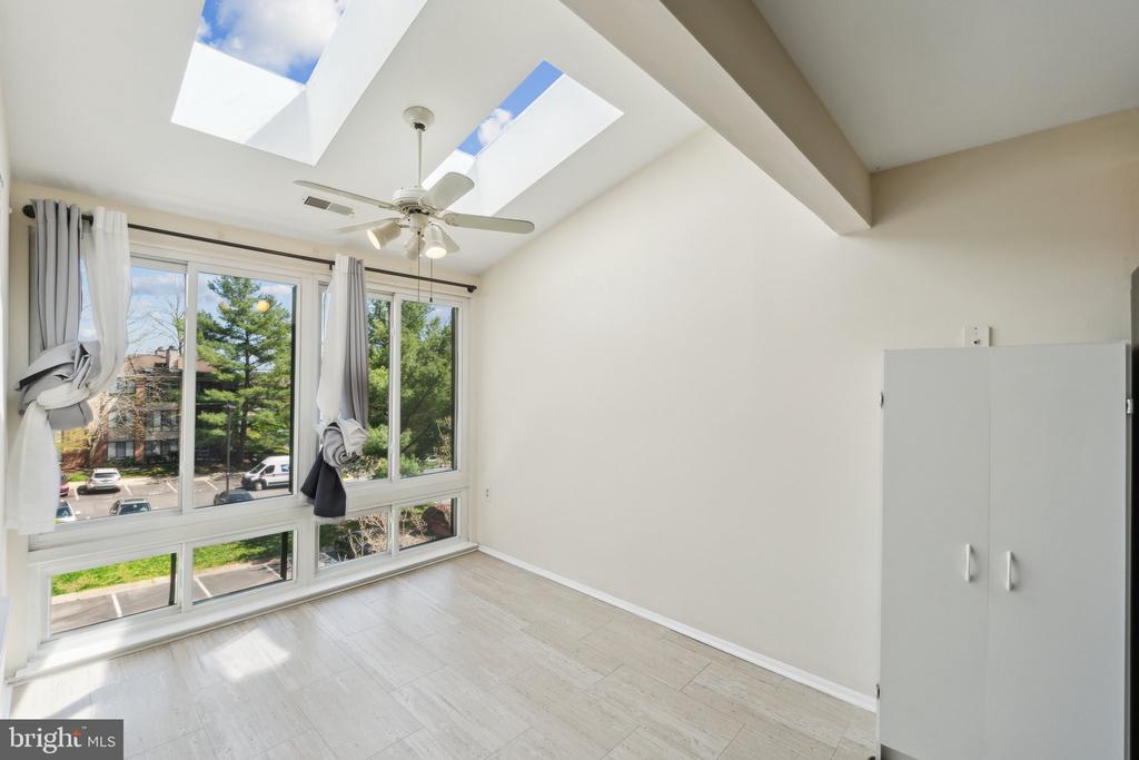 13211 CHALET PLACE Unit: 4-301