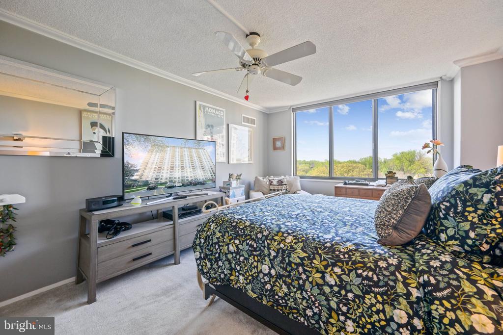5225 POOKS HILL ROAD Unit: 1418S