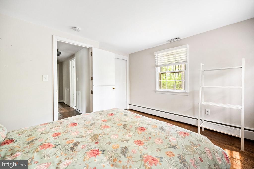 18801 WOODWAY