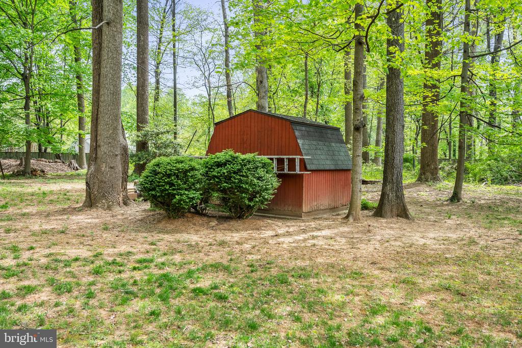 18801 WOODWAY