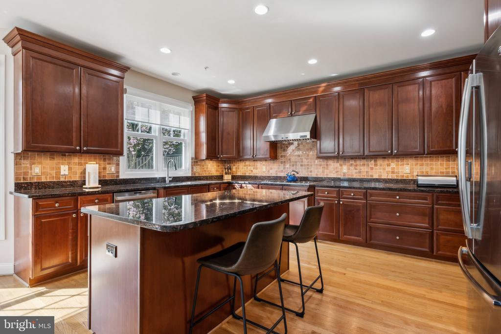 10223 OLDFIELD