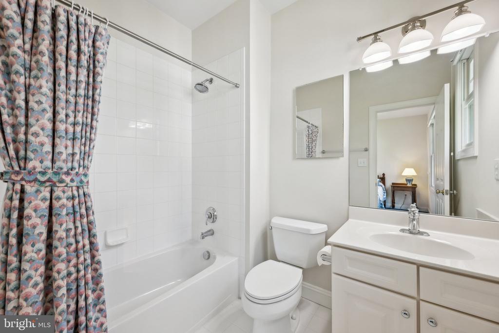 10223 OLDFIELD