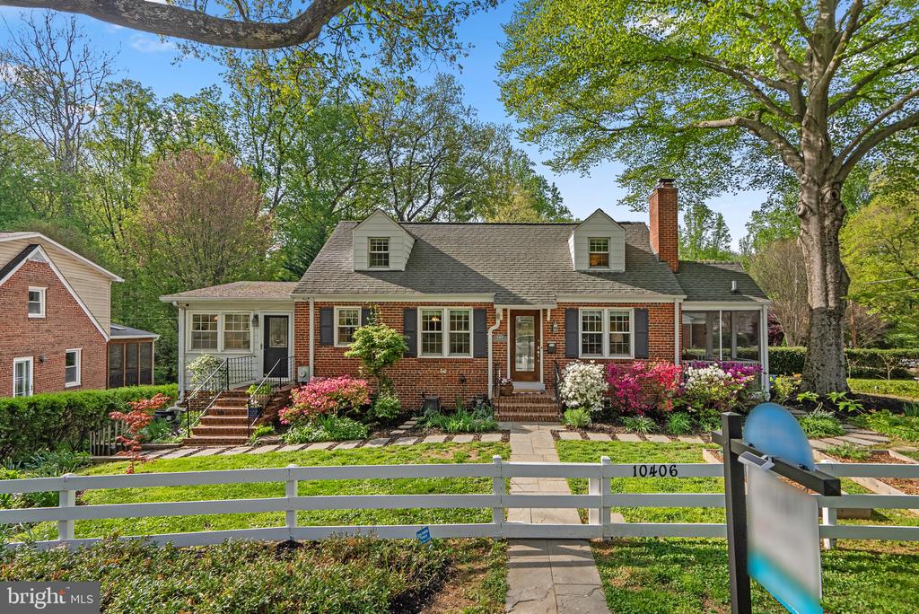 10406 BROOKMOOR DRIVE