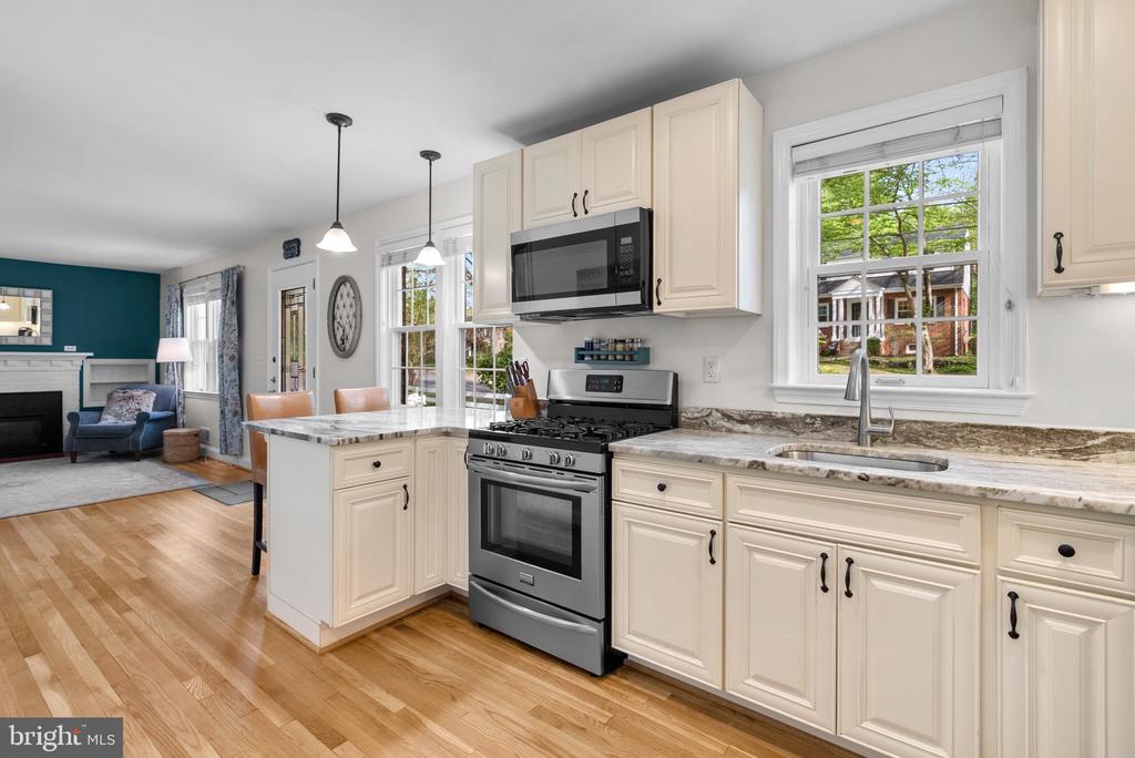 10406 BROOKMOOR DRIVE