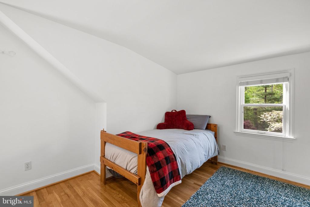 10406 BROOKMOOR DRIVE