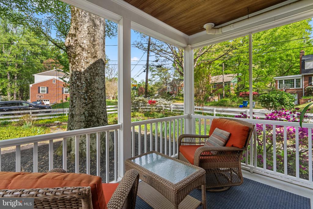 10406 BROOKMOOR DRIVE