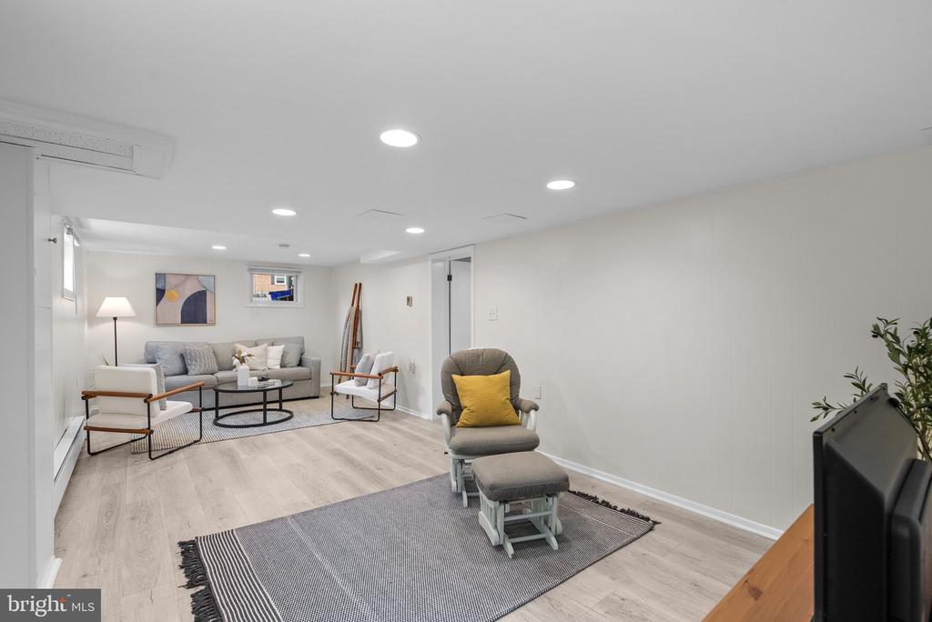 10406 BROOKMOOR DRIVE