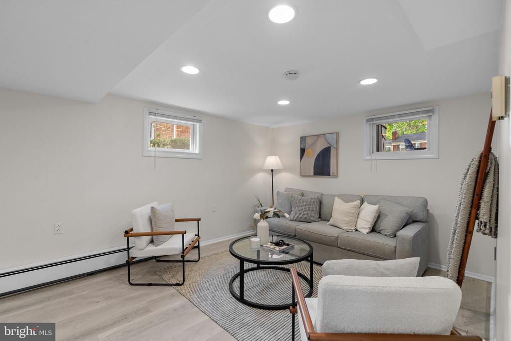 10406 BROOKMOOR DRIVE
