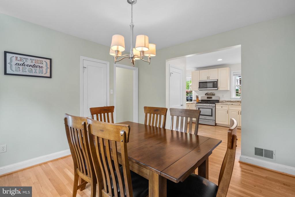 10406 BROOKMOOR DRIVE