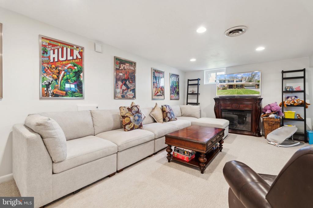 7205 PANORAMA DRIVE