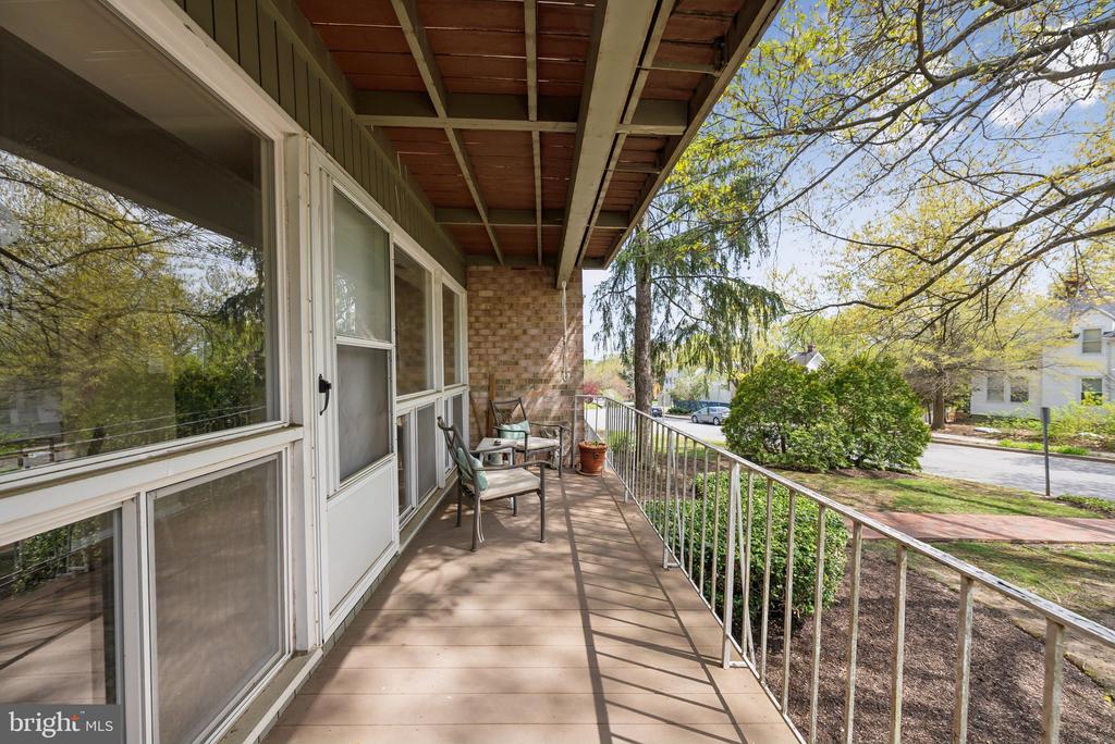 22 MANOR CIR Unit: 104